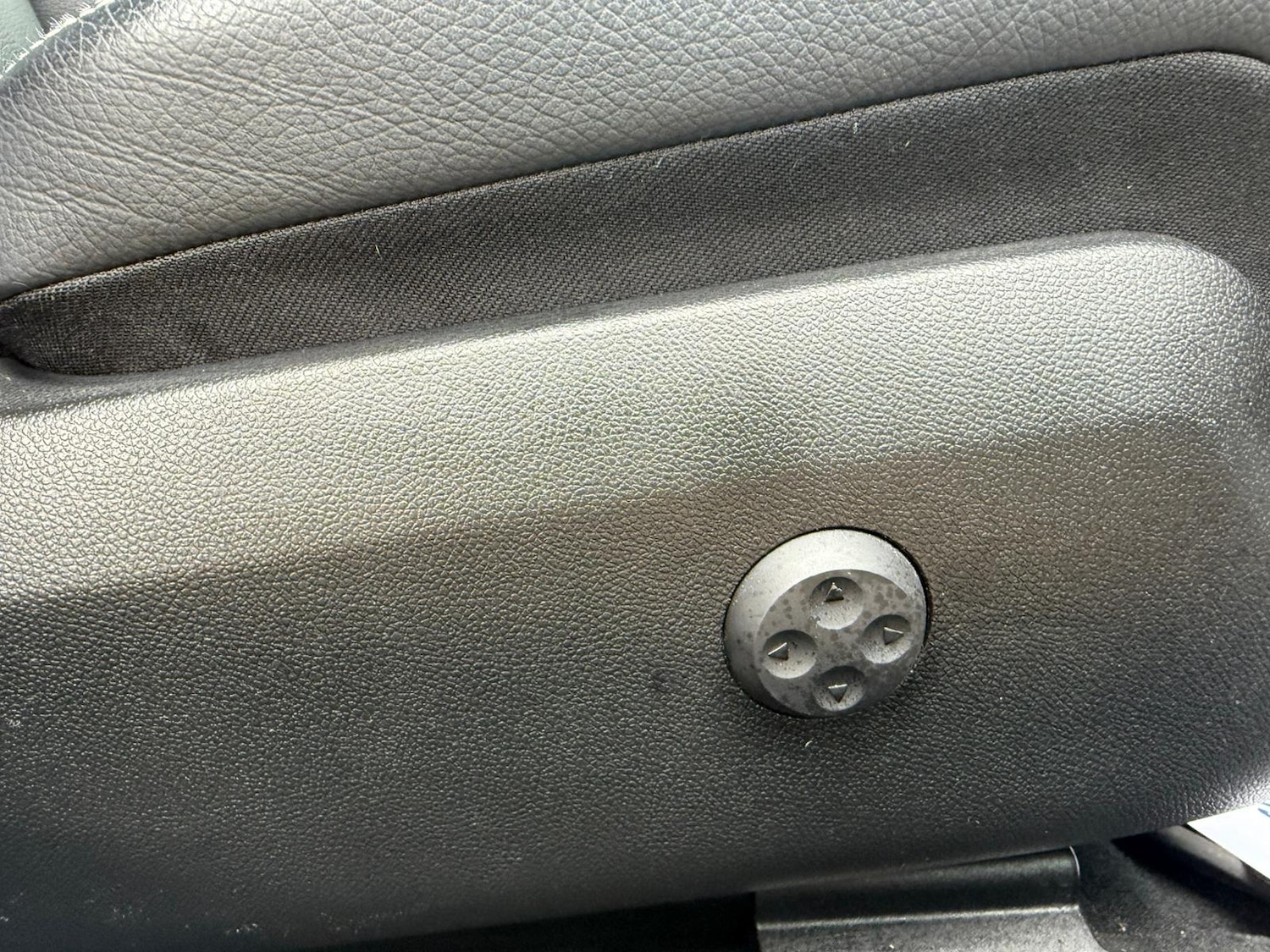 Used Mercedes-Benz E Class 2010 for sale - 78121812: Photo 29