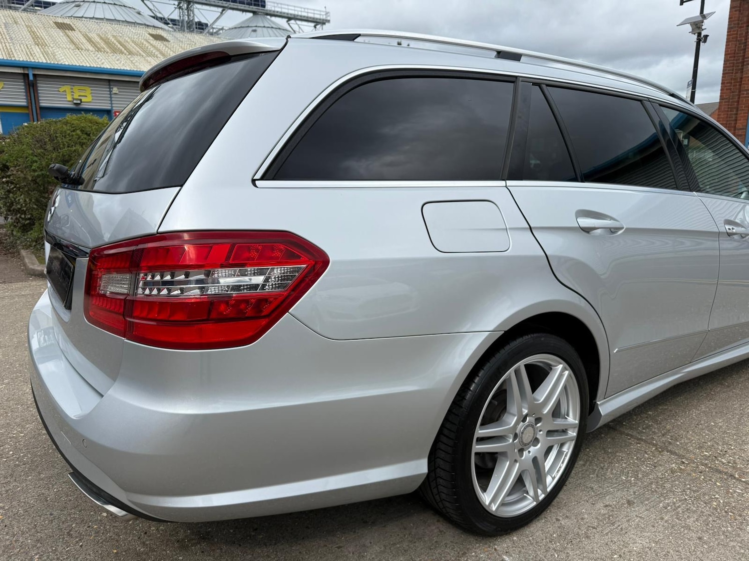 Used Mercedes-Benz E Class 2010 for sale - 78121812: Photo 62