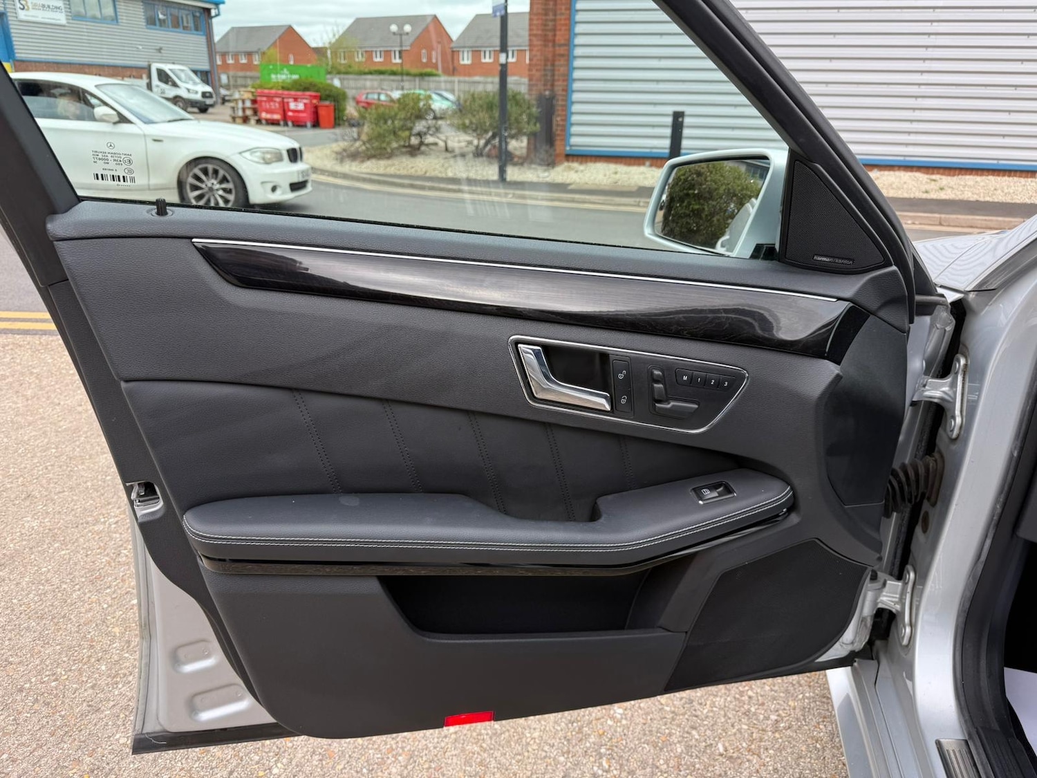 Used Mercedes-Benz E Class 2010 for sale - 78121812: Photo 73