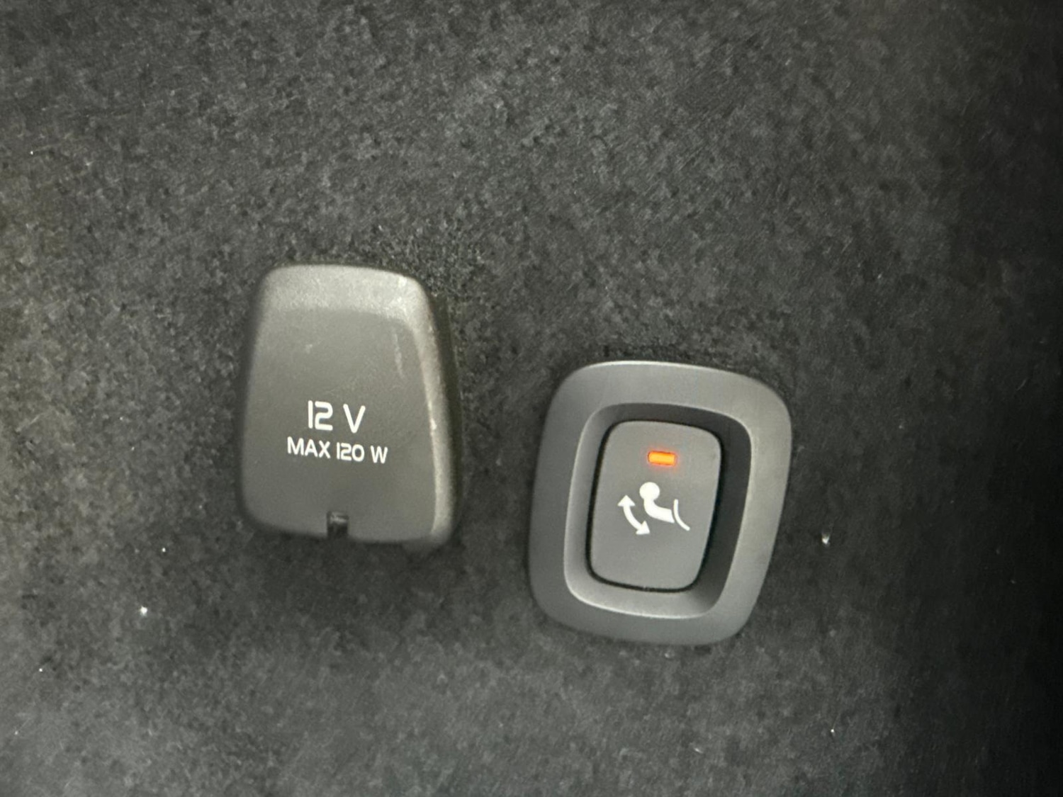 Used Volvo V60 2019 for sale - 77996691: Photo 19