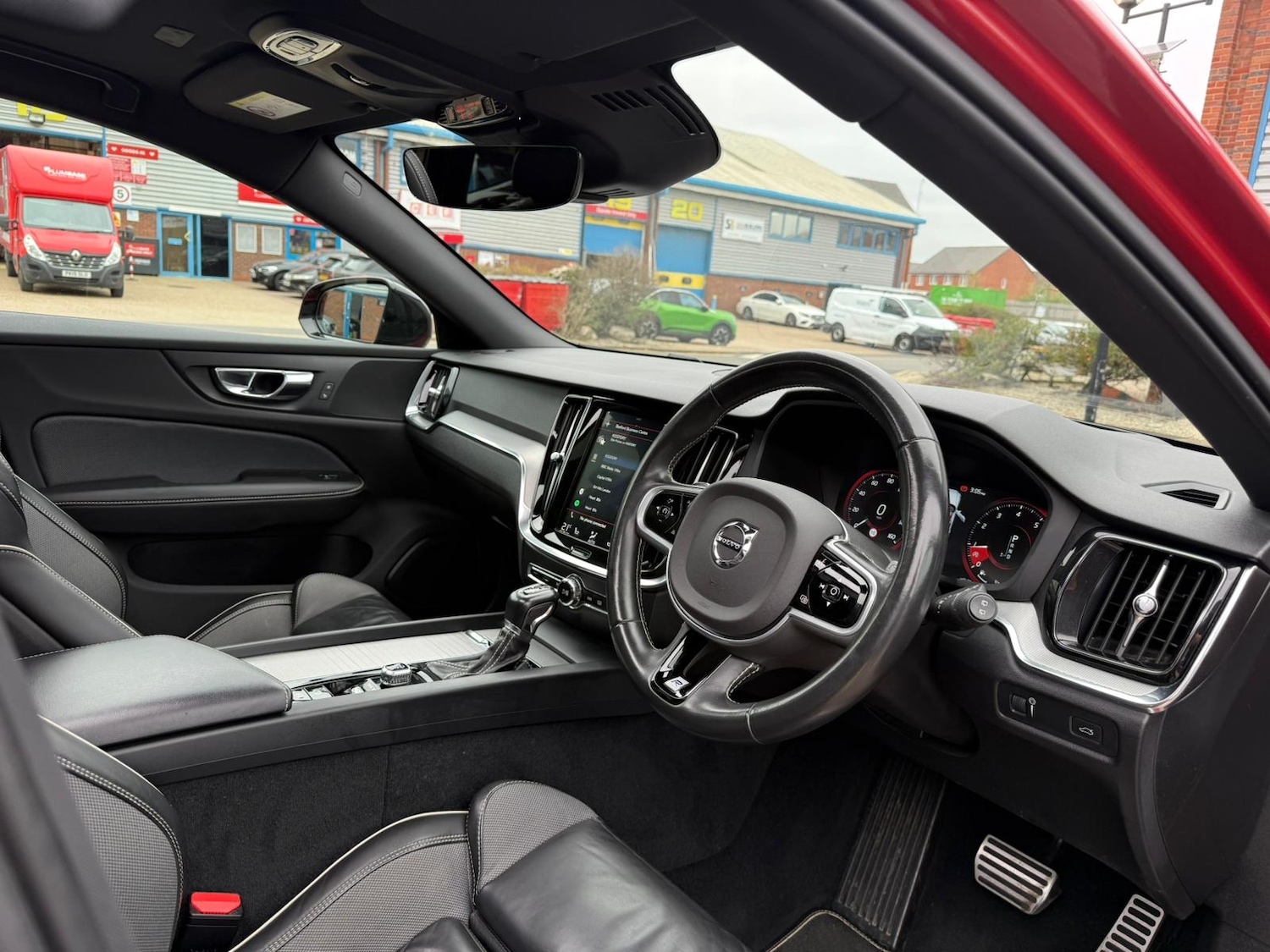 Used Volvo V60 2019 for sale - 77996691: Photo 28