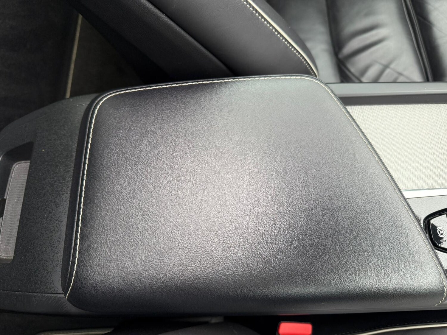 Used Volvo V60 2019 for sale - 77996691: Photo 36