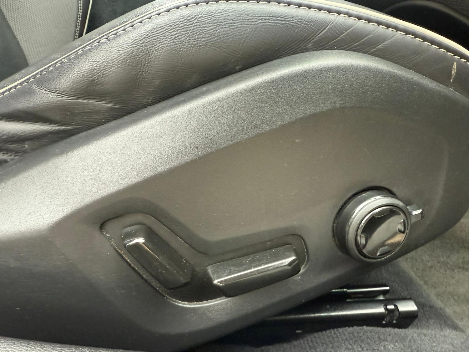 Used Volvo V60 2019 for sale - 77996691: Photo 46