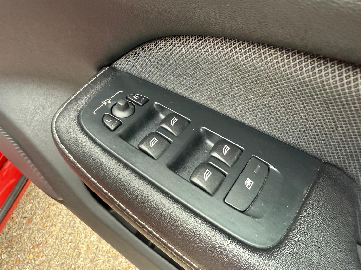 Used Volvo V60 2019 for sale - 77996691: Photo 48