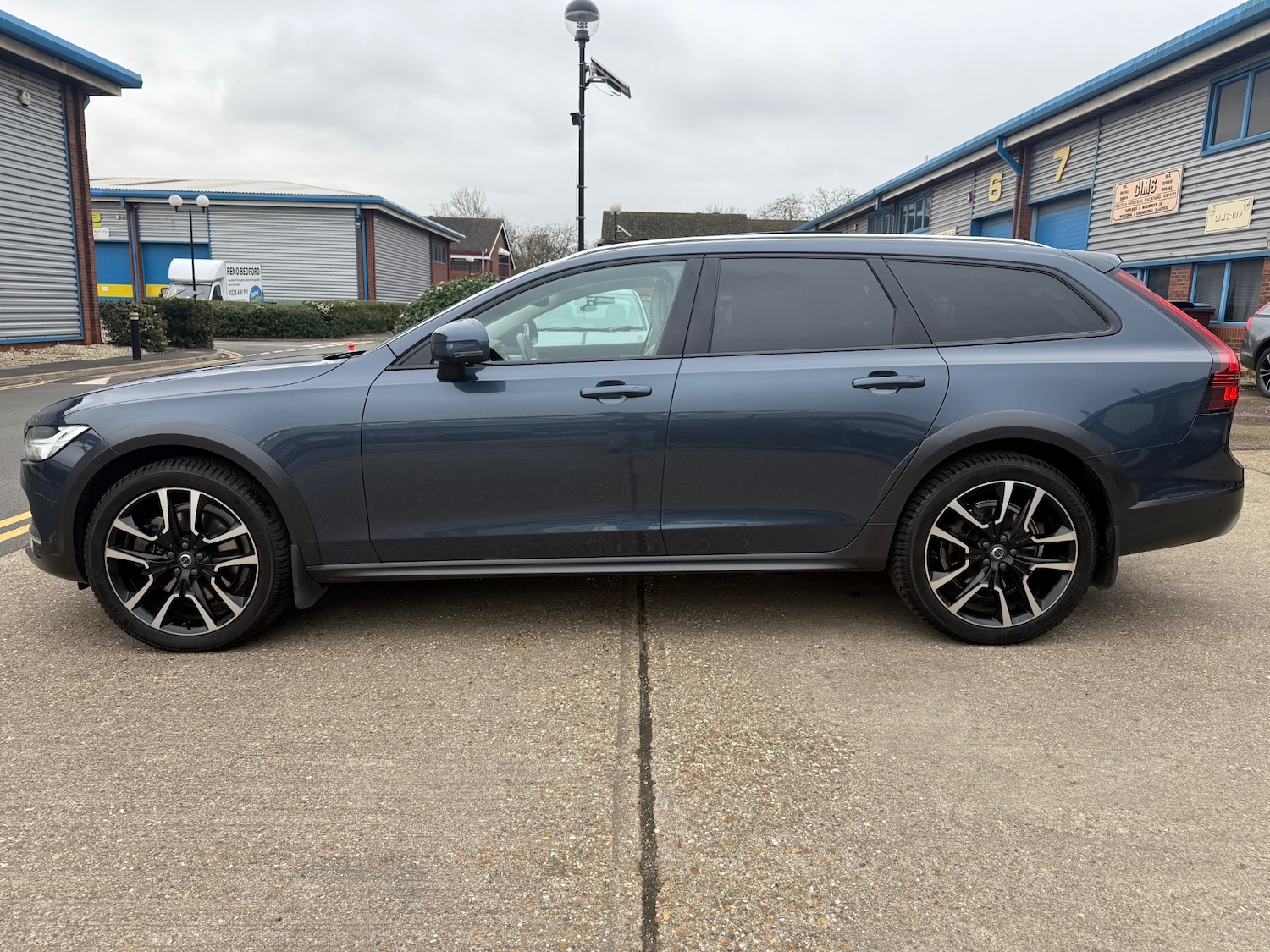 Used Volvo V90 2022 for sale - 77516194: Photo 5
