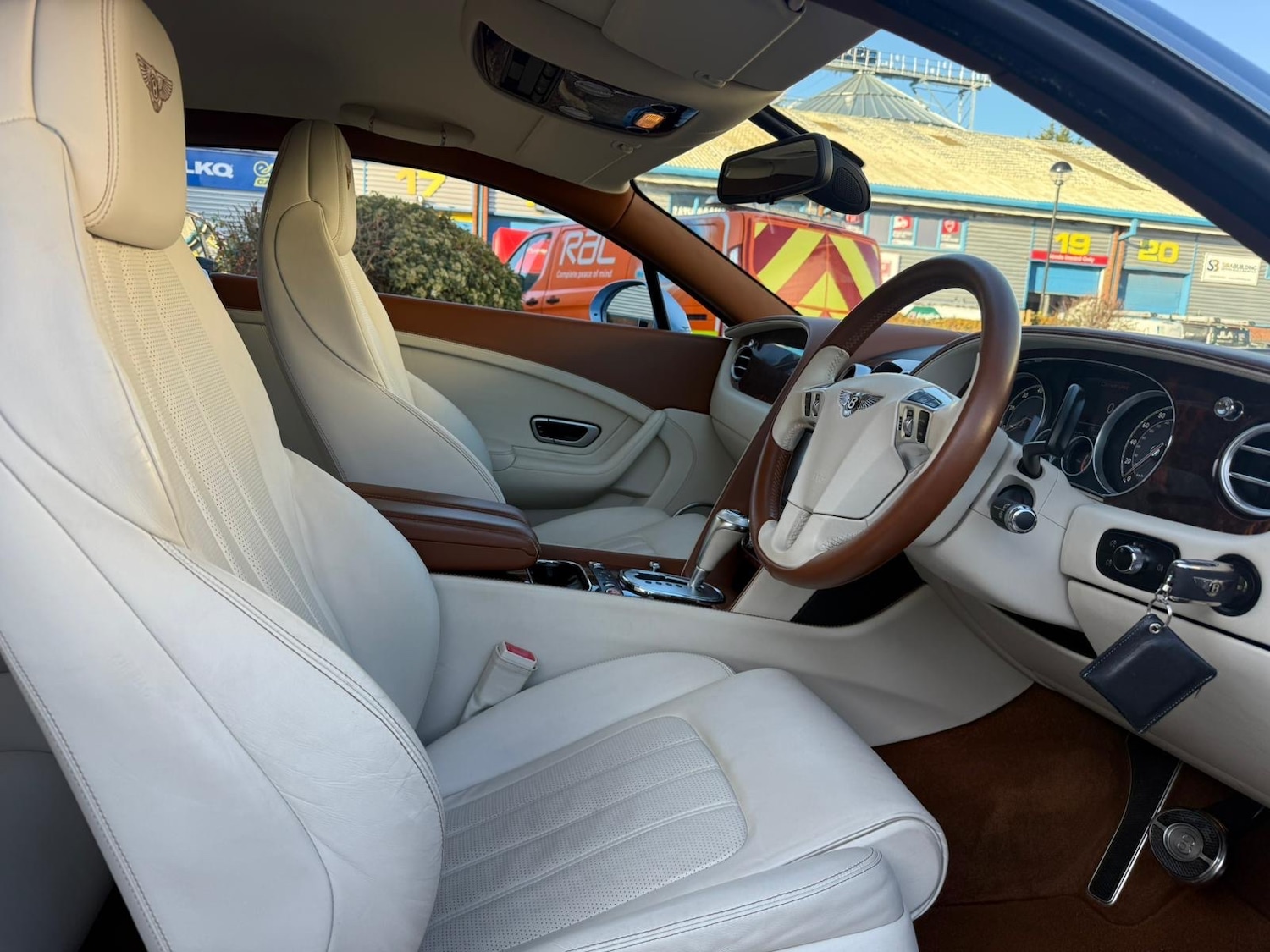 Used Bentley Continental 2012 for sale - 76791939: Photo 37