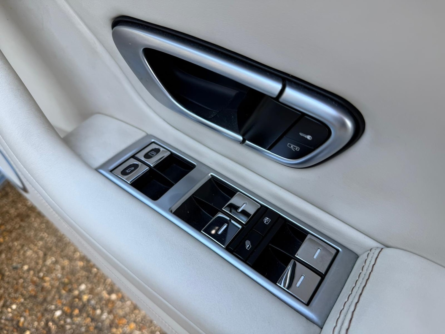 Used Bentley Continental 2012 for sale - 76791939: Photo 52