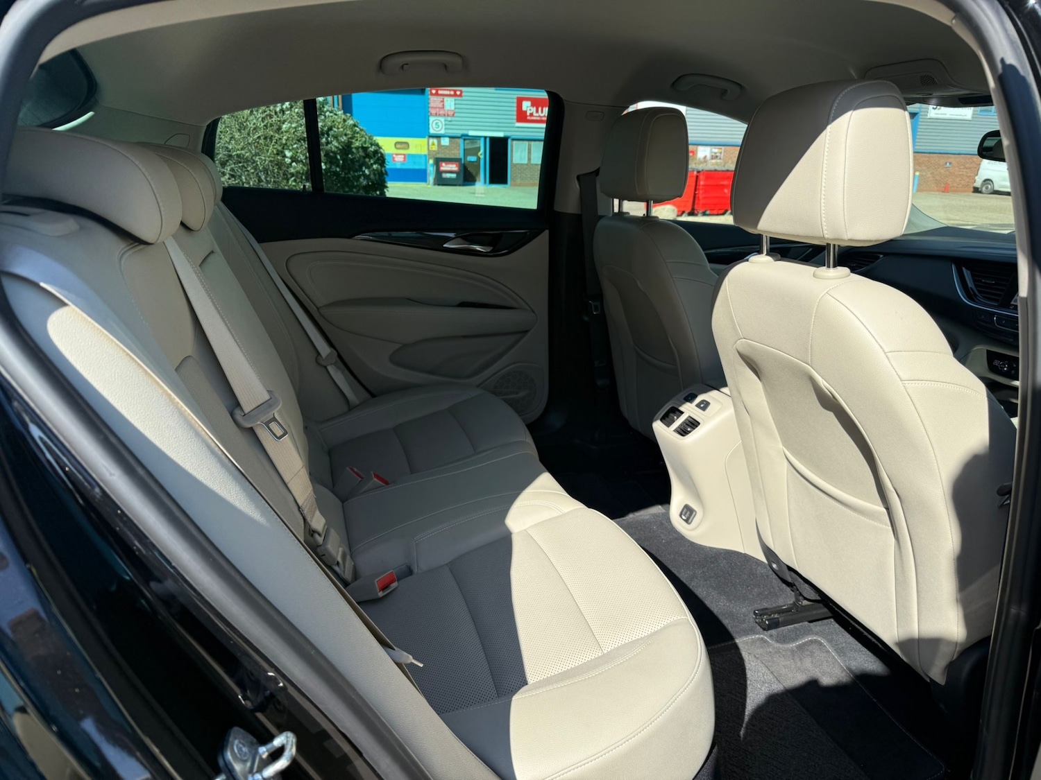 Used Vauxhall Insignia 2018 for sale - 77896014: Photo 32