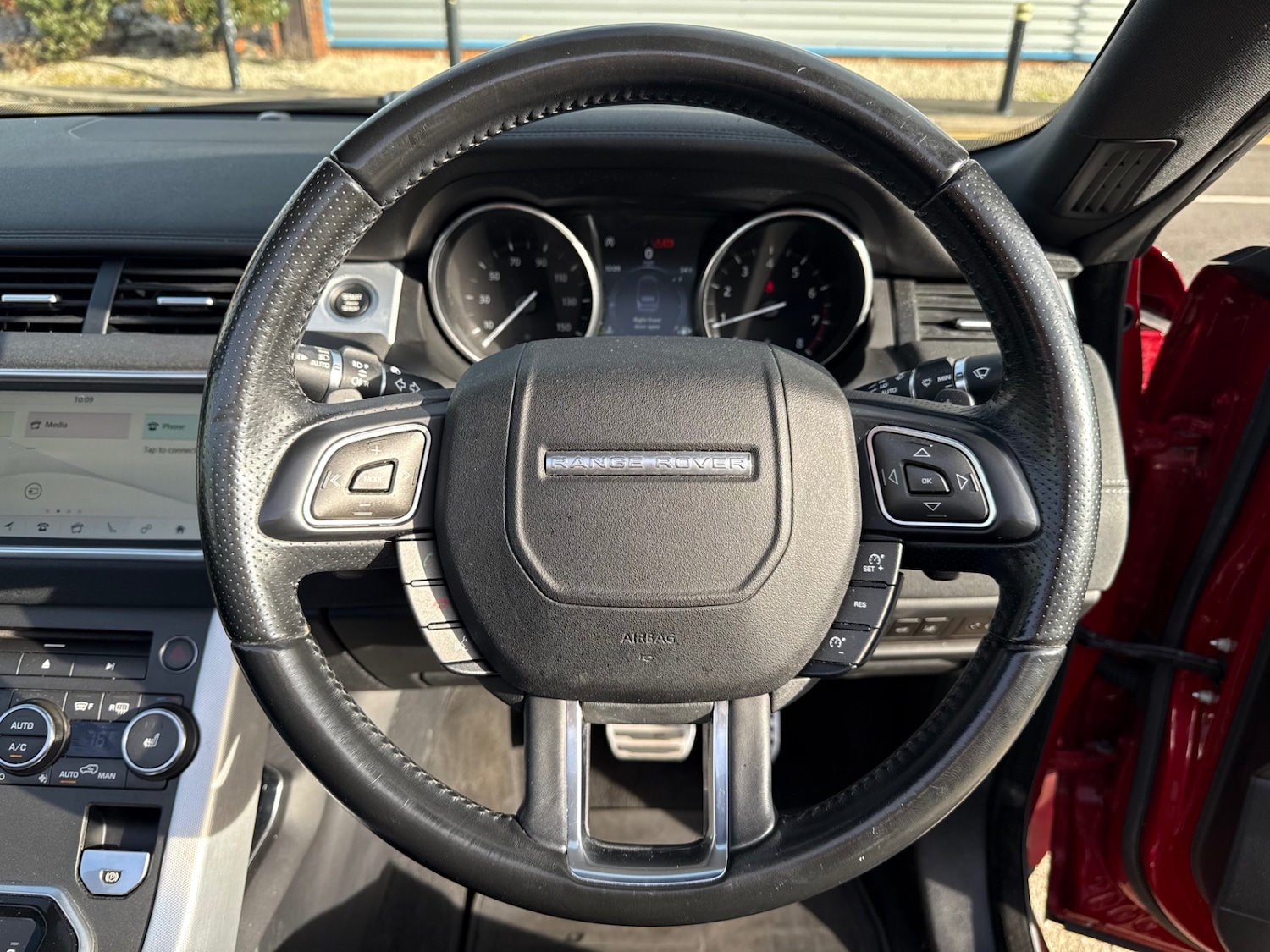 Used Land Rover Range Rover Evoque 2018 for sale - 76392417: Photo 43