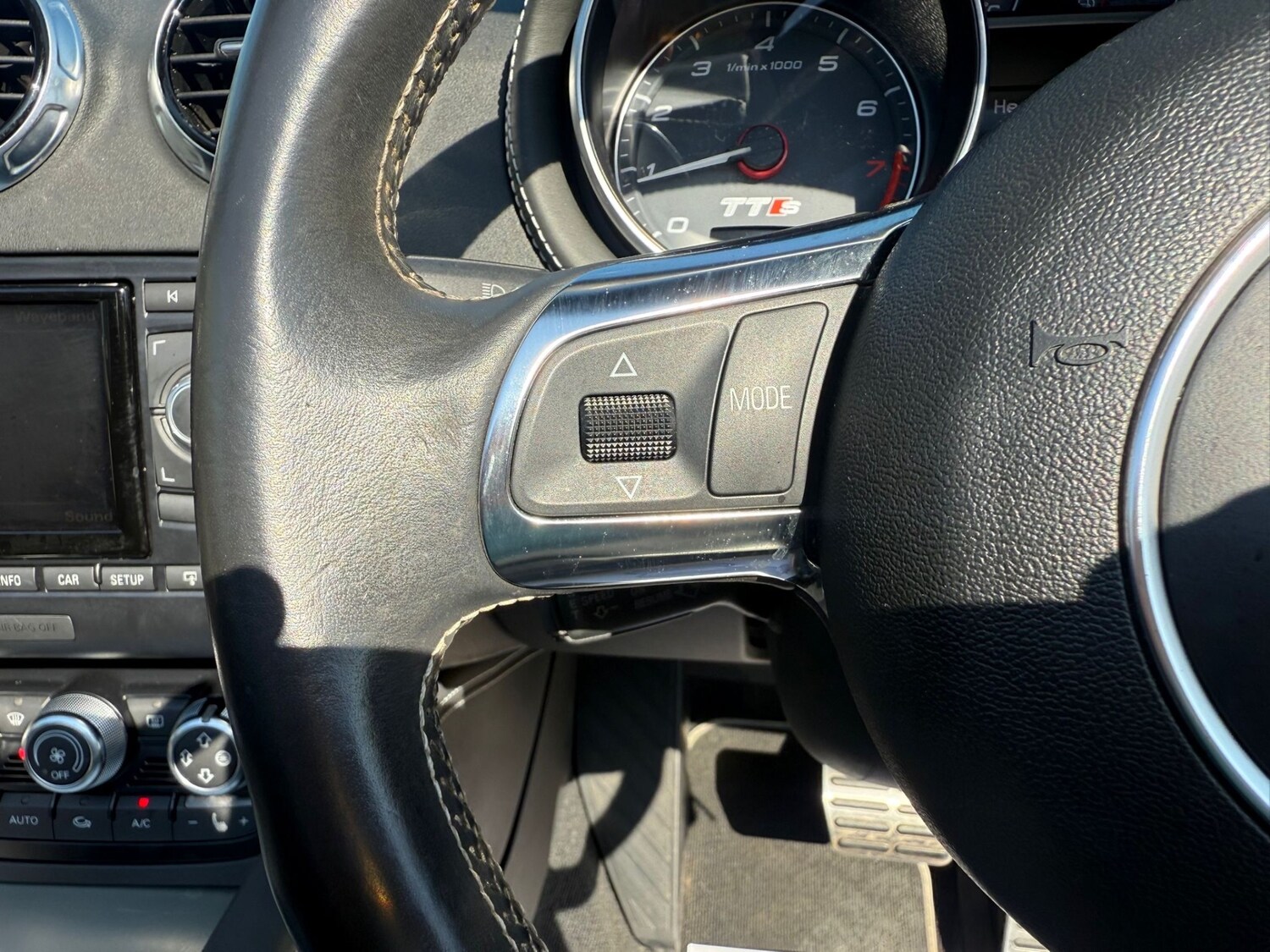 Used Audi TT 2013 for sale - 77947309: Photo 23