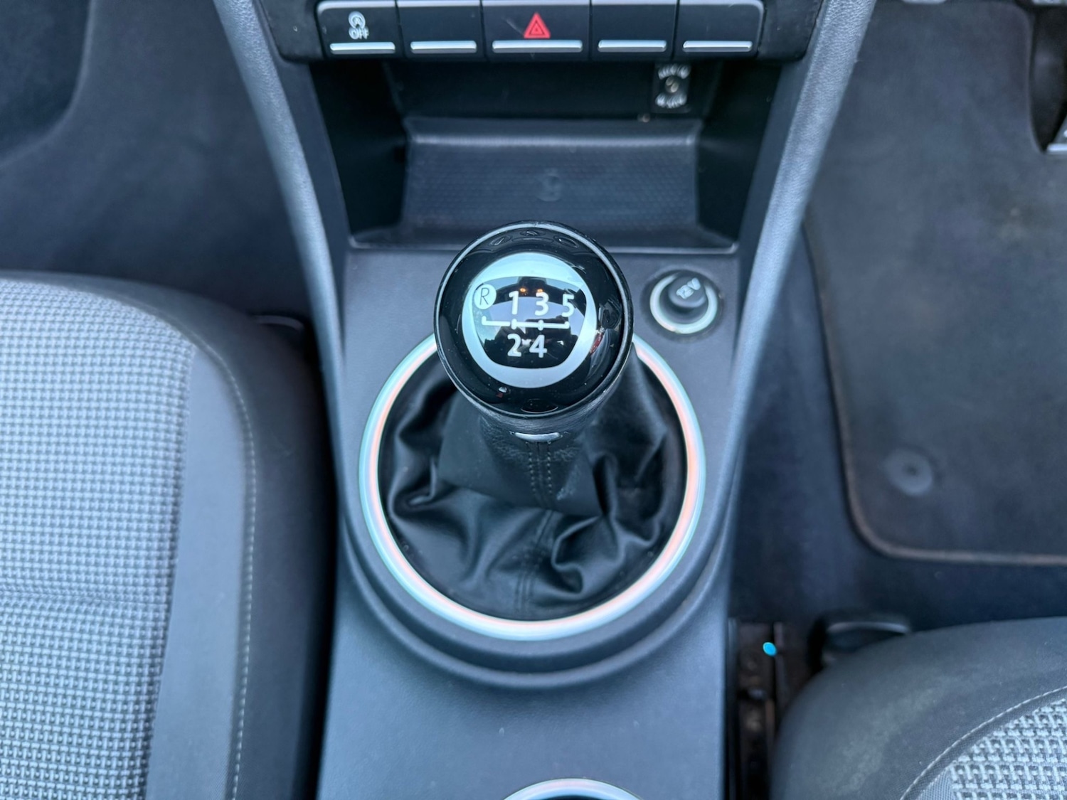 Used Volkswagen Beetle 2014 for sale - 77088342: Photo 17