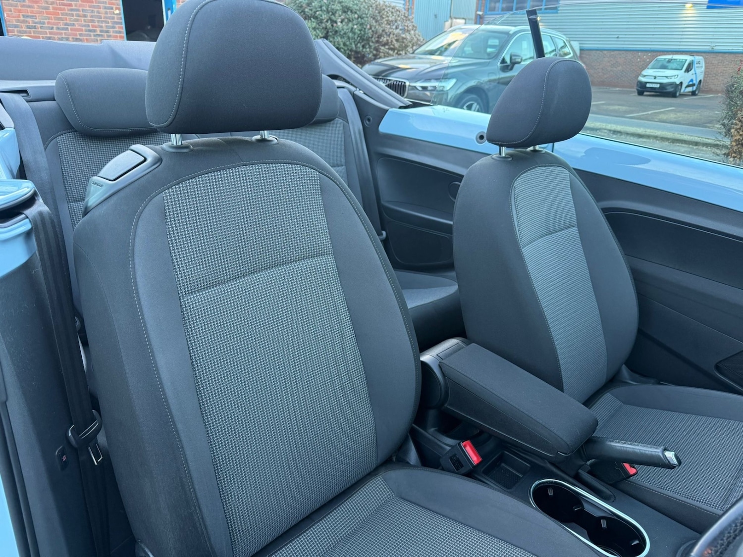 Used Volkswagen Beetle 2014 for sale - 77088342: Photo 18