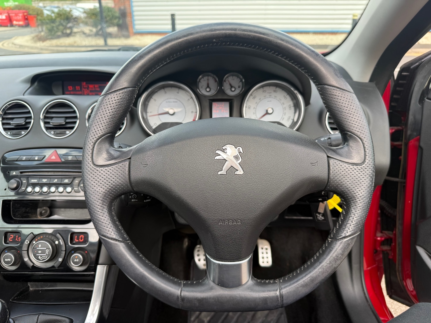 Used Peugeot 308 2012 for sale - 76477811: Photo 39