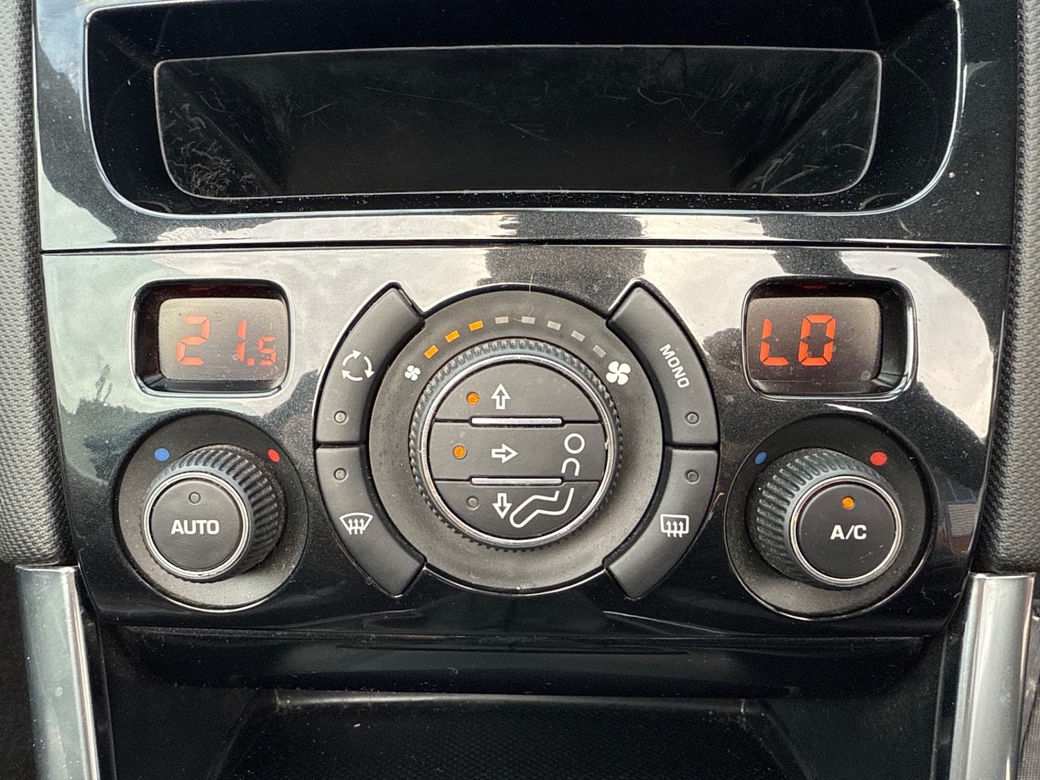 Used Peugeot 308 2012 for sale - 76477811: Photo 41