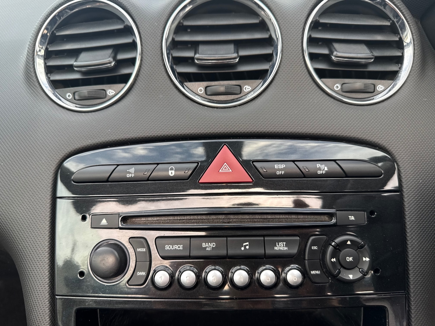 Used Peugeot 308 2012 for sale - 76477811: Photo 42