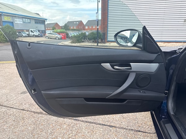Used BMW Z4 2009 for sale - 75271711: Photo 51