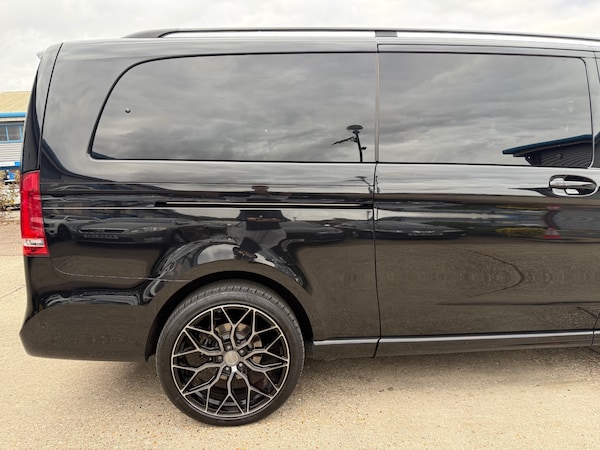 Used Mercedes-Benz V-Class 2022 for sale - 76288638: Photo 25