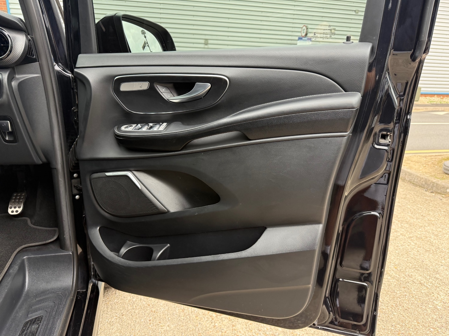 Used Mercedes-Benz V-Class 2022 for sale - 76288638: Photo 31