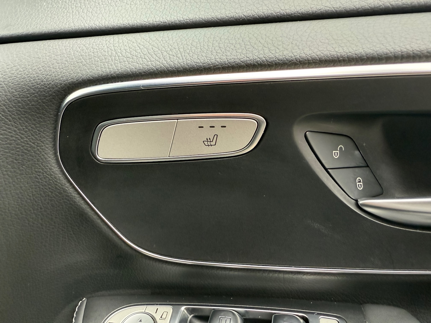 Used Mercedes-Benz V-Class 2022 for sale - 76288638: Photo 36