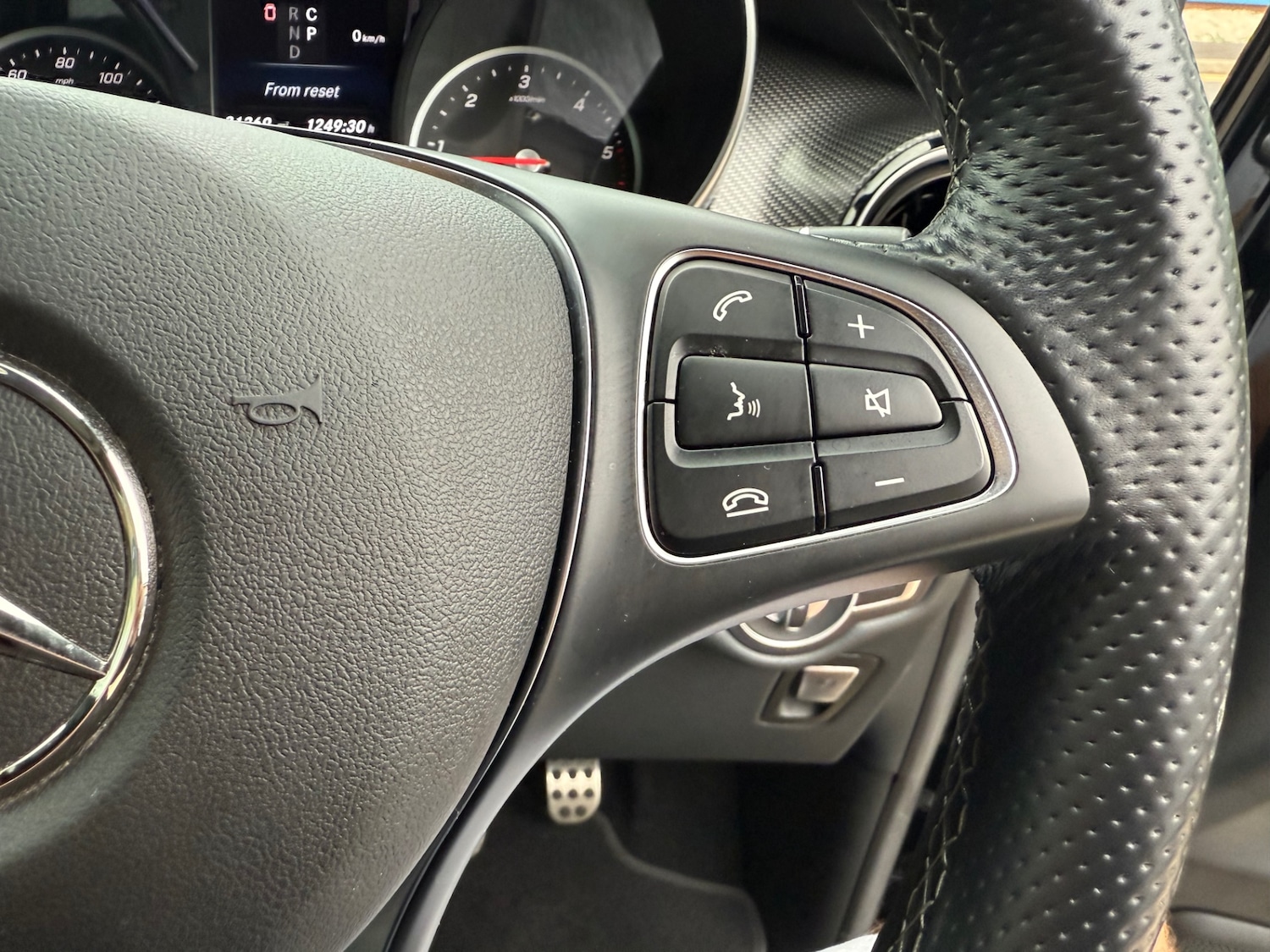 Used Mercedes-Benz V-Class 2022 for sale - 76288638: Photo 40