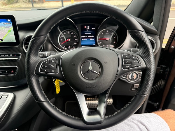 Used Mercedes-Benz V-Class 2022 for sale - 76288638: Photo 42