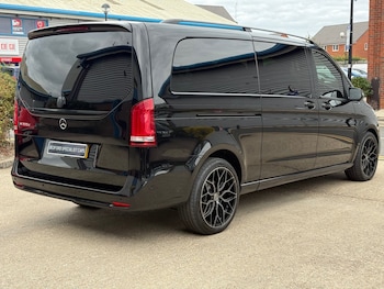 Used Mercedes-Benz V-Class 2022 for sale - 76288638: Photo