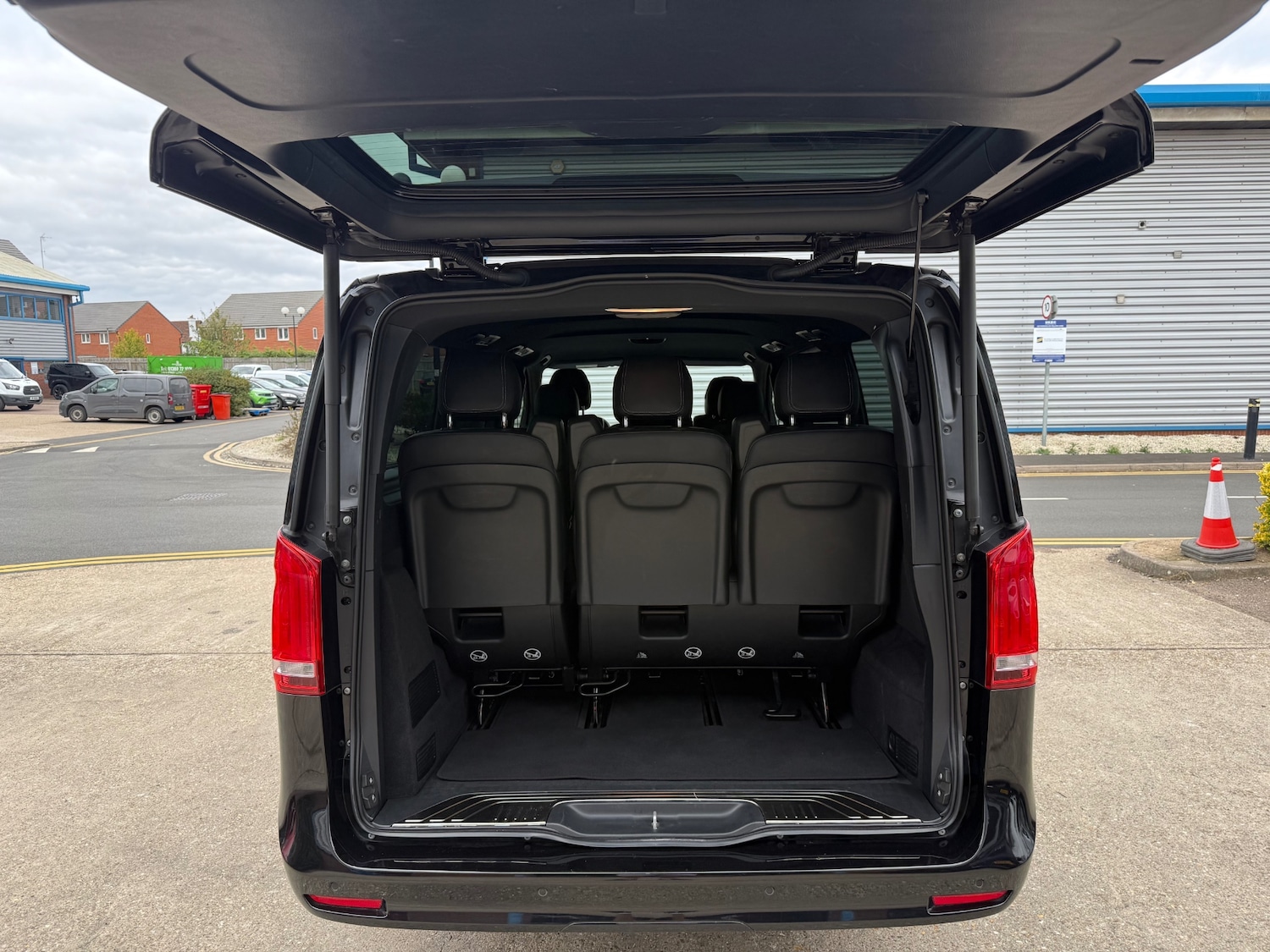 Used Mercedes-Benz V-Class 2022 for sale - 76288638: Photo 59