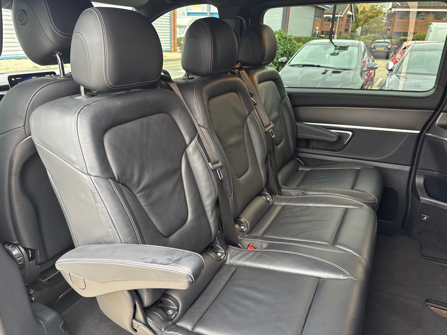 Used Mercedes-Benz V-Class 2022 for sale - 76288638: Photo 61