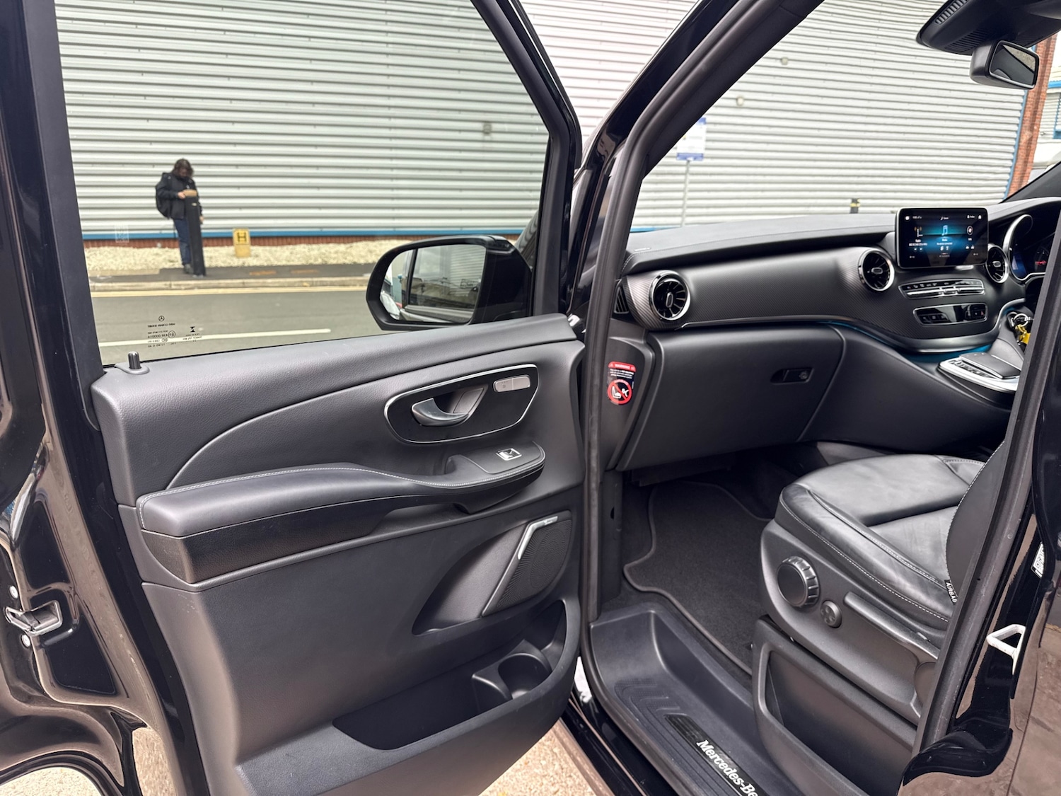 Used Mercedes-Benz V-Class 2022 for sale - 76288638: Photo 66