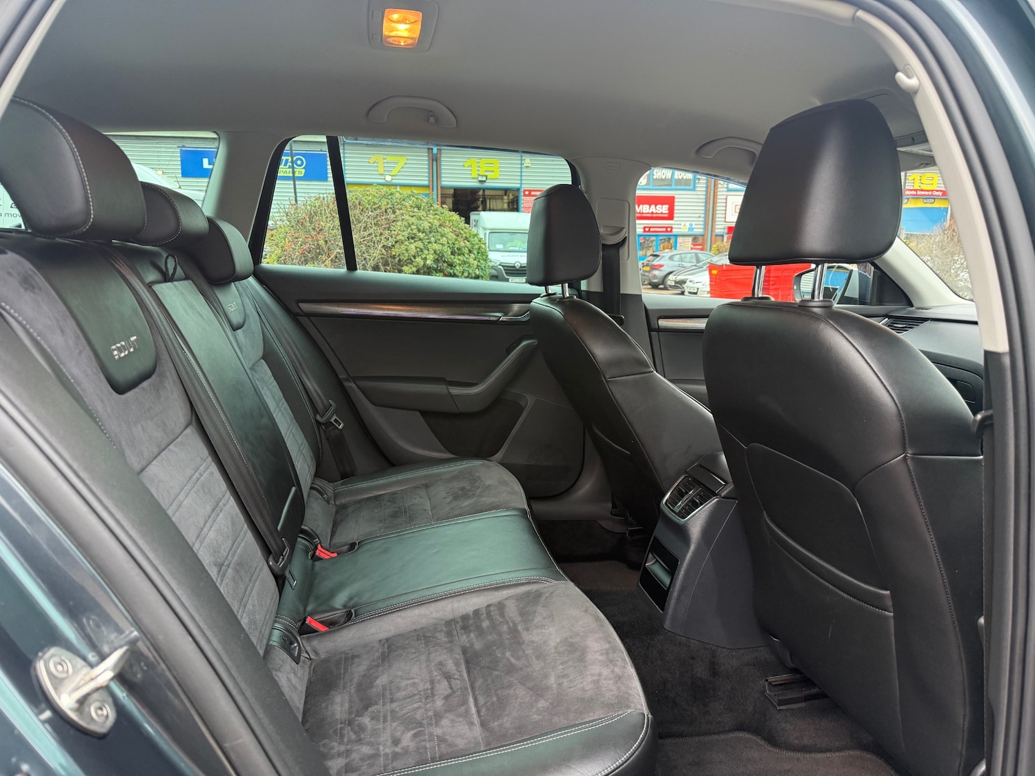 Used Skoda Octavia 2017 for sale - 76719631: Photo 54