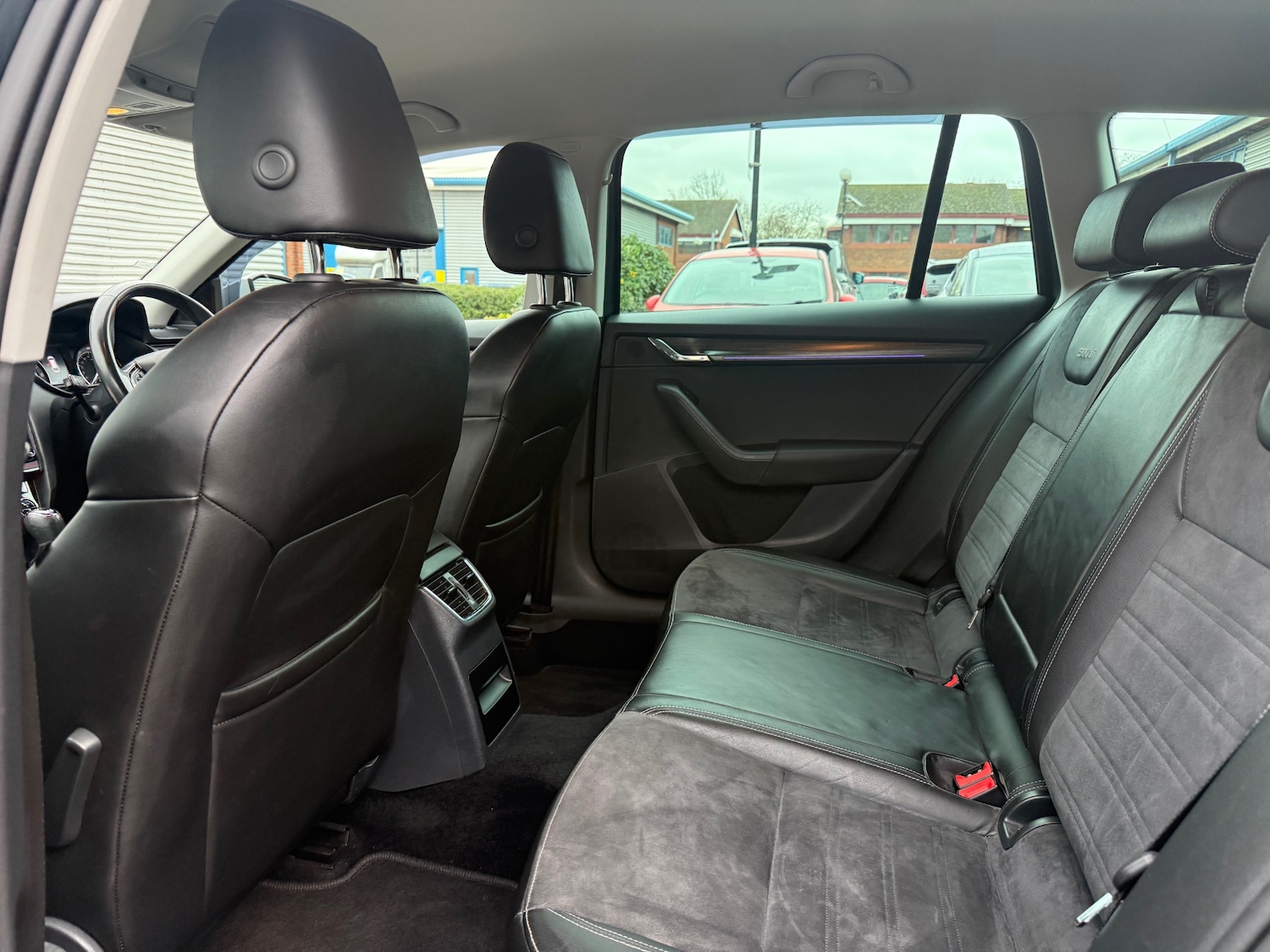 Used Skoda Octavia 2017 for sale - 76719631: Photo 60