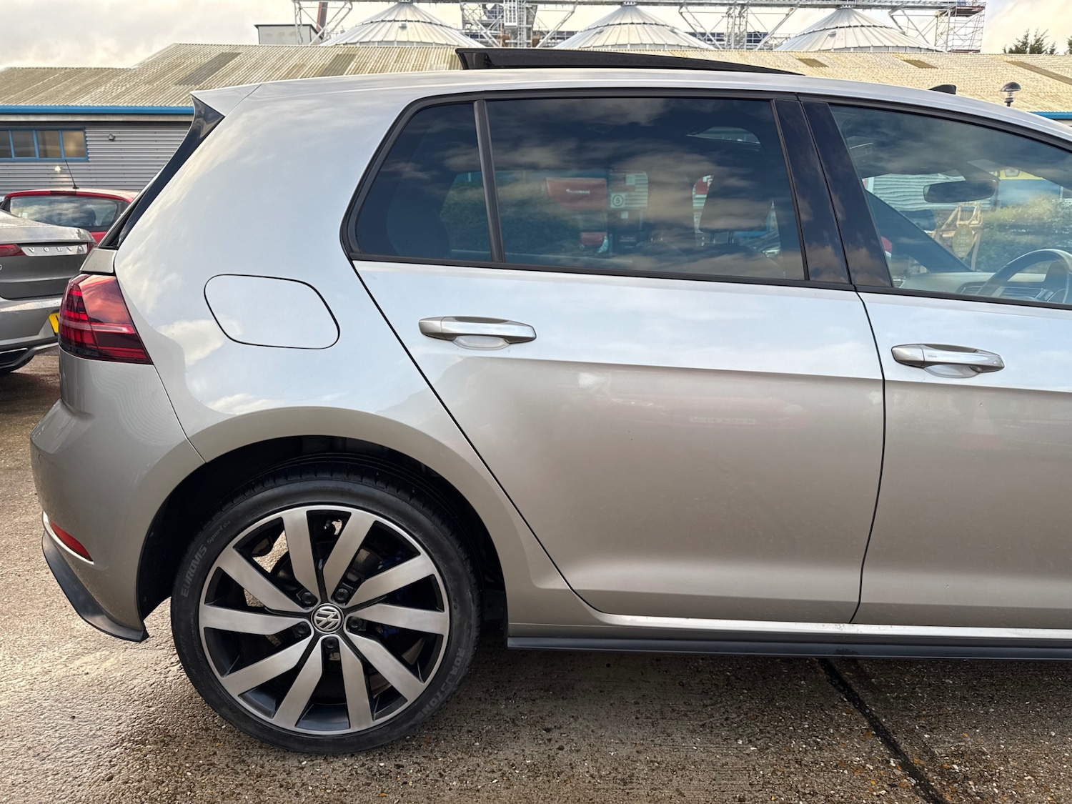 Used Volkswagen Golf 2017 for sale - 76392203: Photo 26