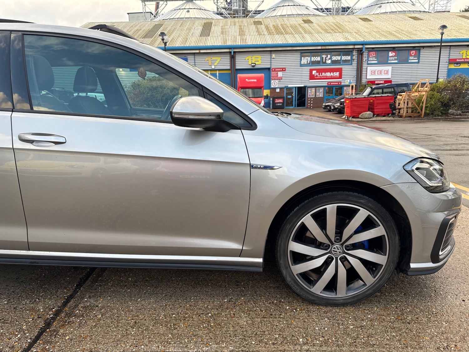 Used Volkswagen Golf 2017 for sale - 76392203: Photo 27