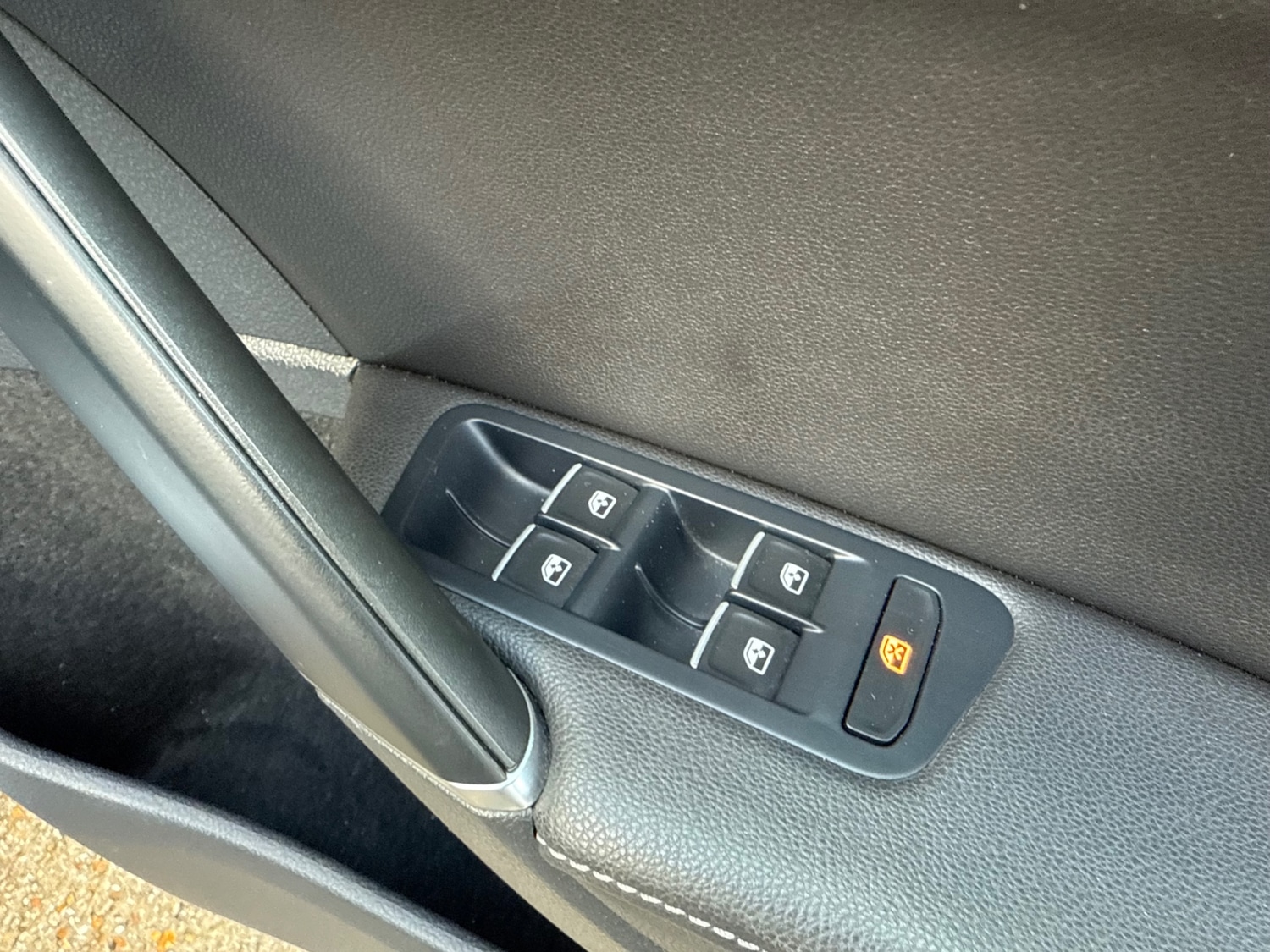 Used Volkswagen Golf 2017 for sale - 76392203: Photo 34