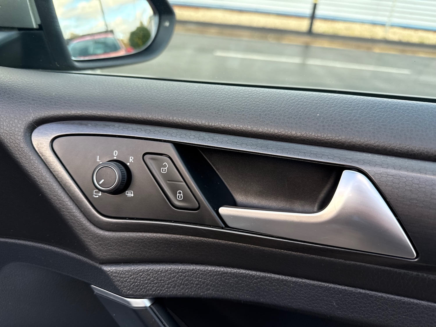 Used Volkswagen Golf 2017 for sale - 76392203: Photo 35