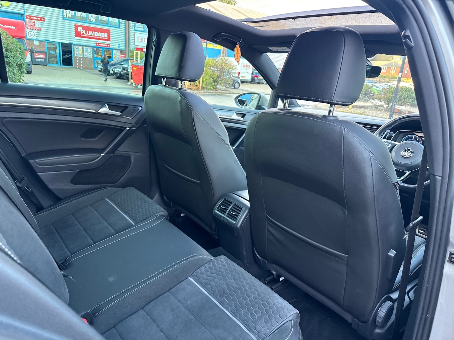 Used Volkswagen Golf 2017 for sale - 76392203: Photo 55