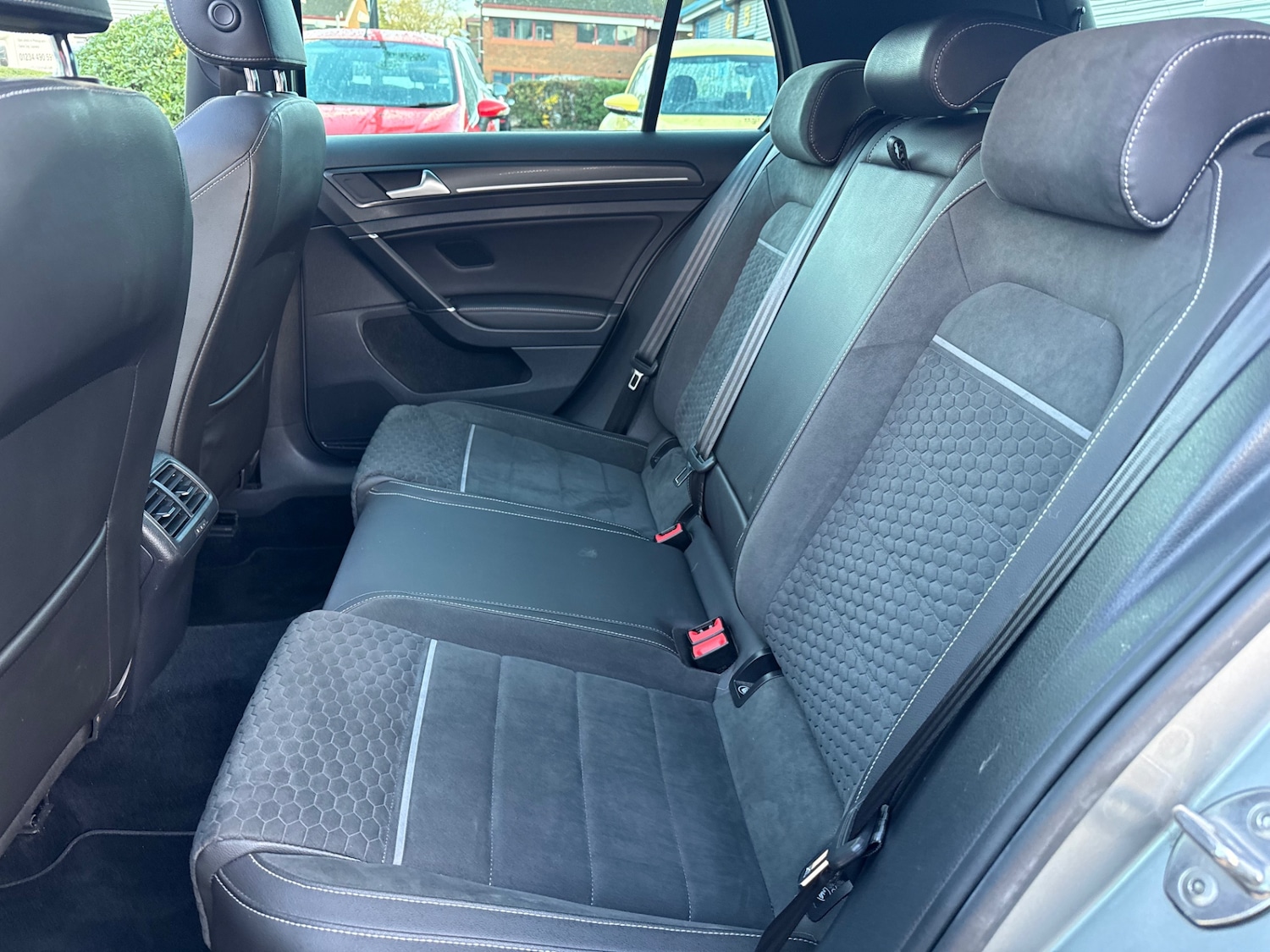 Used Volkswagen Golf 2017 for sale - 76392203: Photo 62