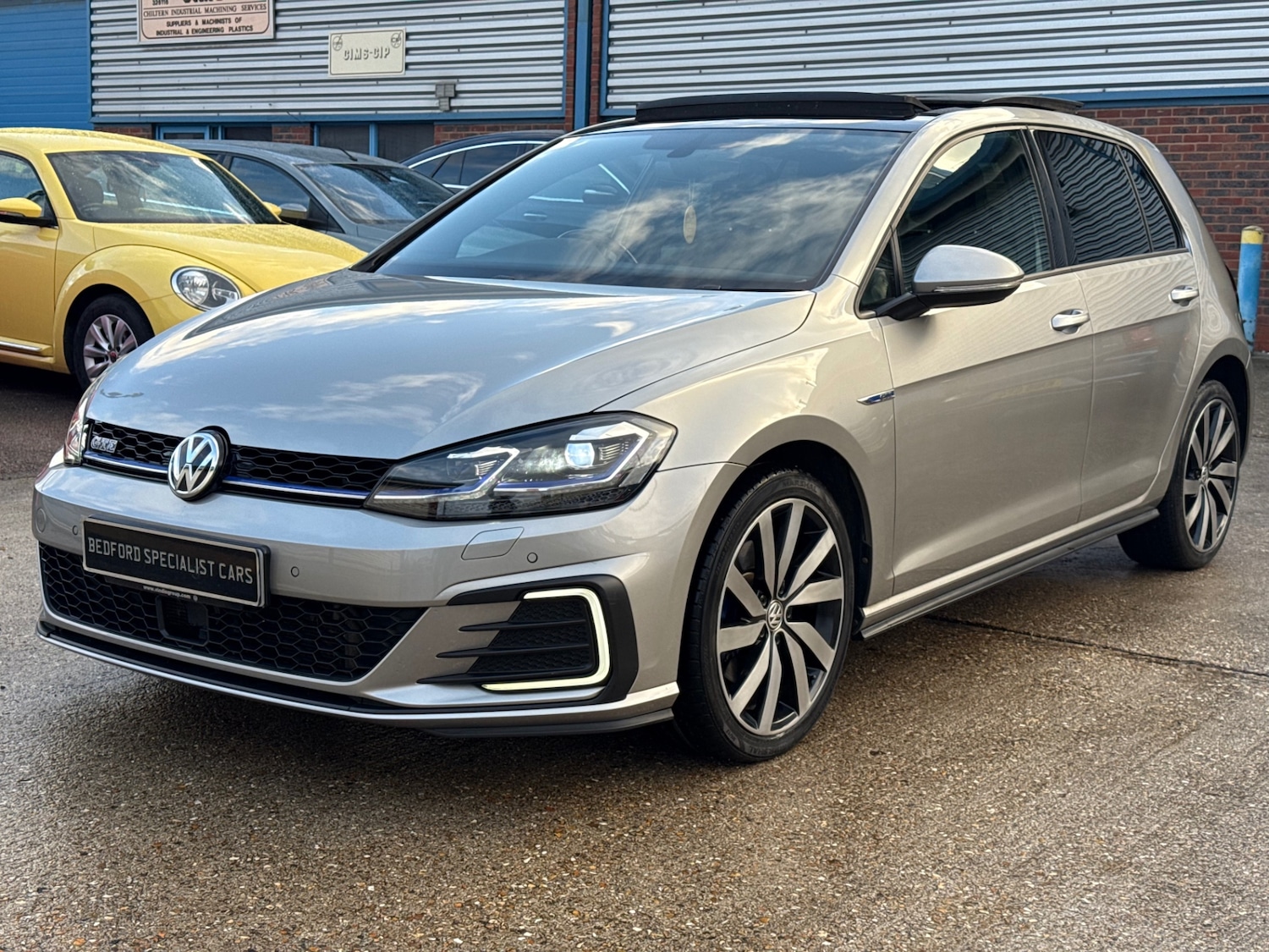 Used Volkswagen Golf 2017 for sale - 76392203: Photo 8