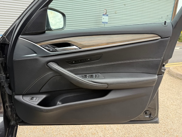 Used BMW 5 Series 2018 for sale - 76208849: Photo 34