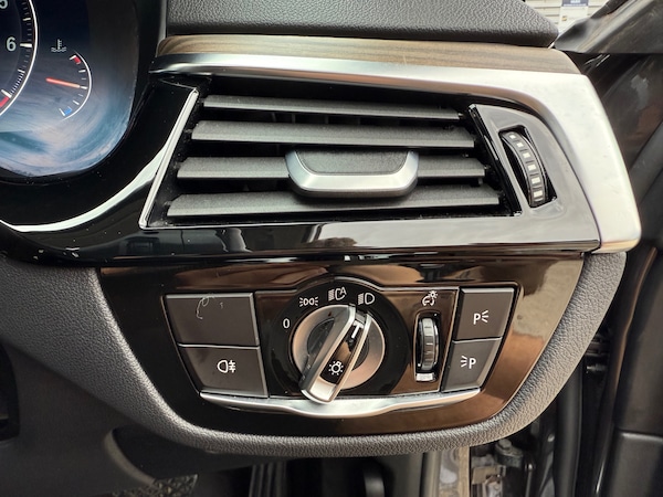 Used BMW 5 Series 2018 for sale - 76208849: Photo 36