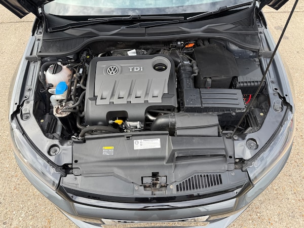 Used Volkswagen Scirocco 2013 for sale - 75222770: Photo 36