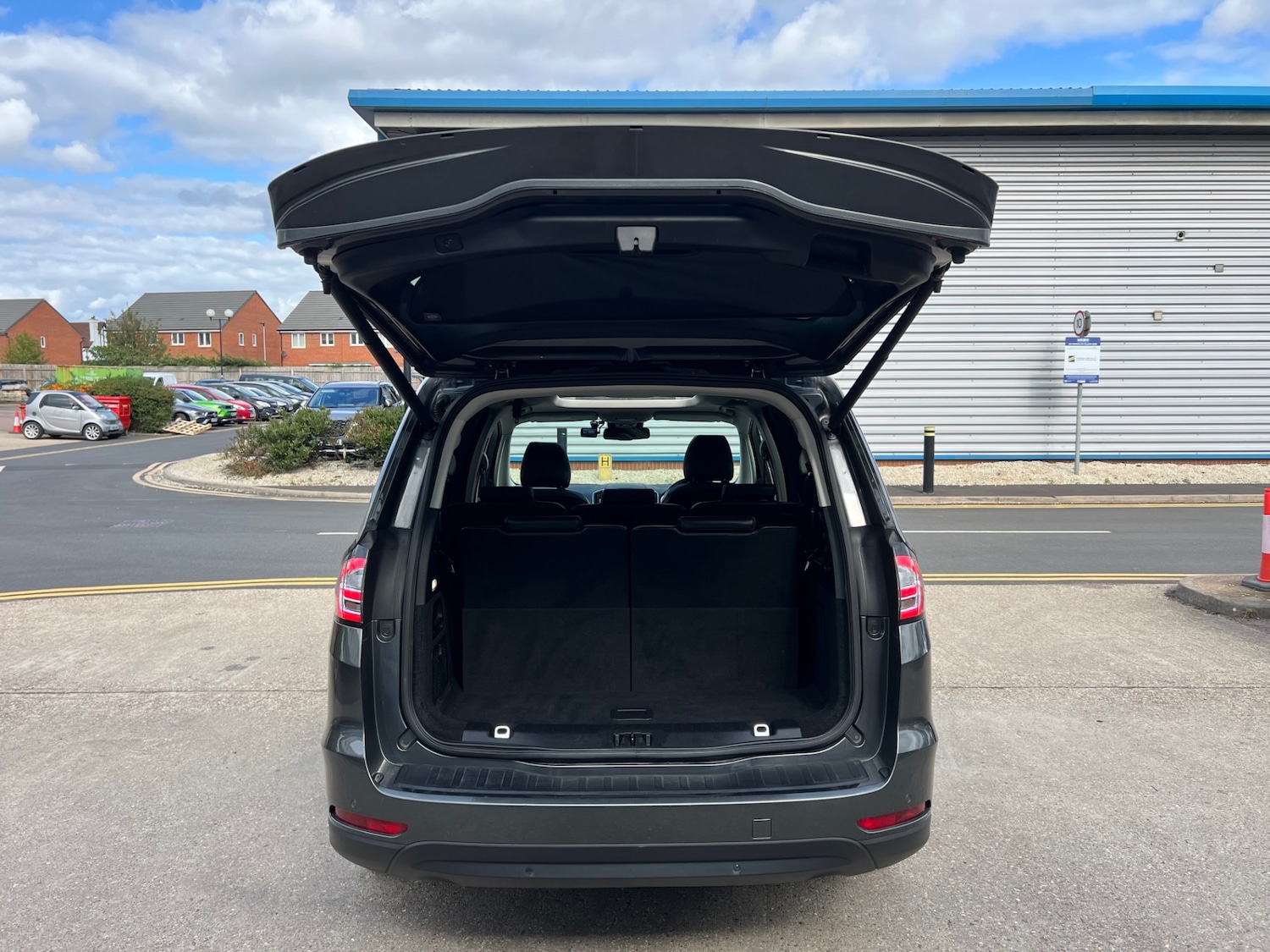 Used Ford Galaxy 2019 for sale - 75957322: Photo 40