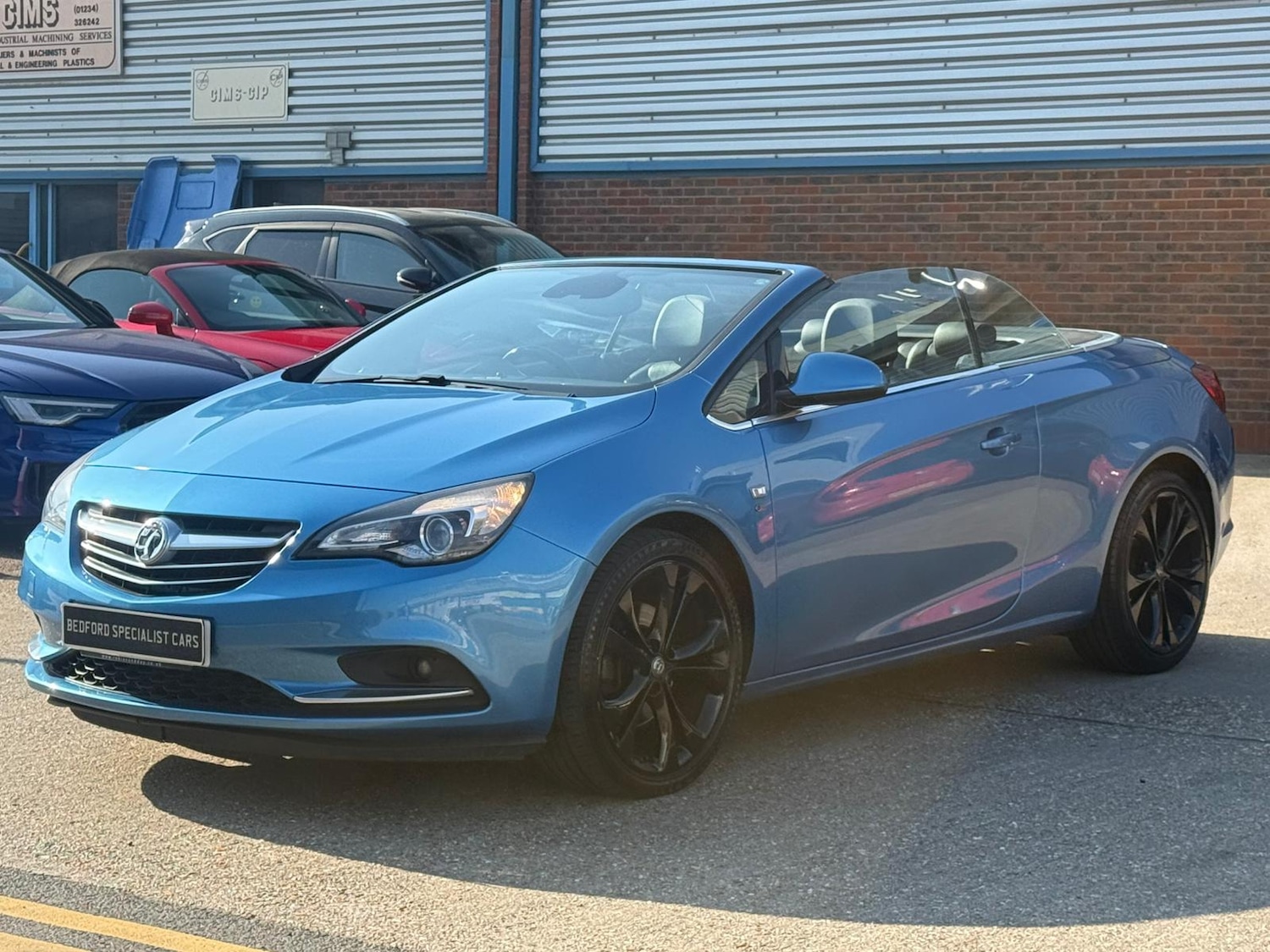 Used Vauxhall Cascada 2017 for sale - 77932575: Photo 2