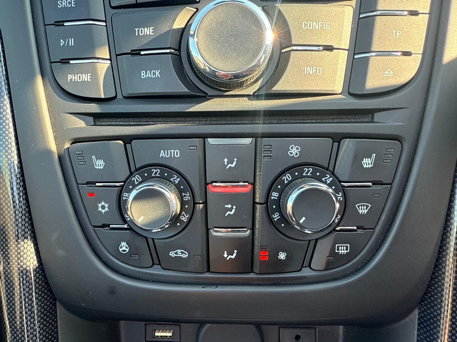 Used Vauxhall Cascada 2017 for sale - 77932575: Photo 20