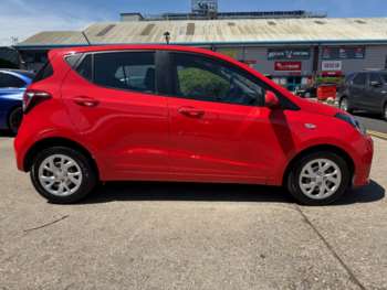 Used Hyundai i10 2018 for sale - 75130206: Photo
