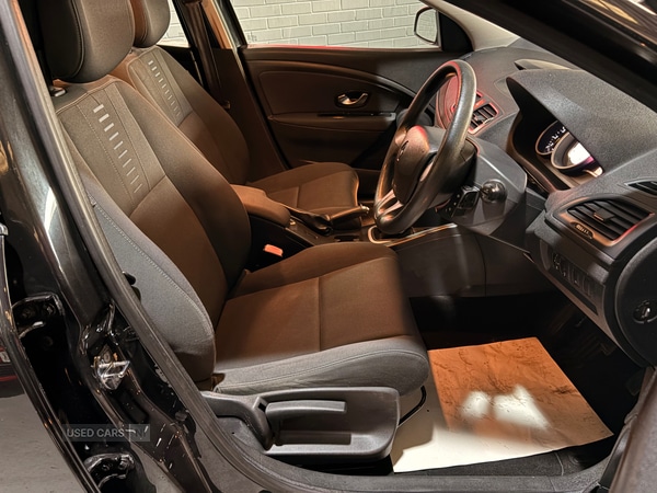 Used Renault Megane 2010 for sale - 77982862: Photo 7