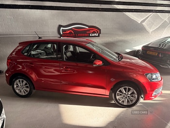 Used Volkswagen Polo 2015 for sale - 77067380: Photo