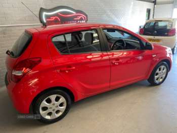 Used Hyundai i20 2010 for sale - 73637210: Photo