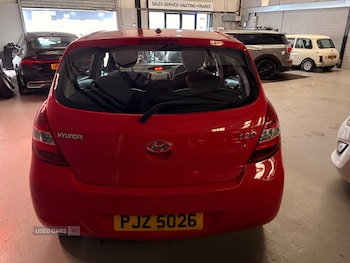 Used Hyundai i20 2009 for sale - 76914144: Photo