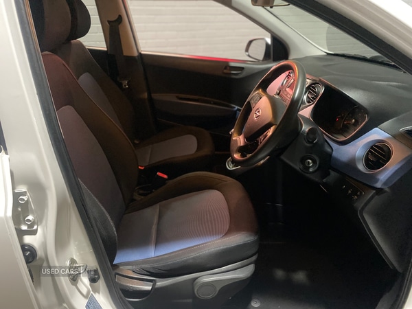 Used Hyundai i10 2014 for sale - 76715760: Photo 6